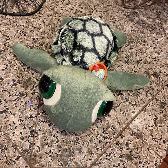 Aurora Dreamy Eyes Turtle Plush Turtle - Picture 10 of 16